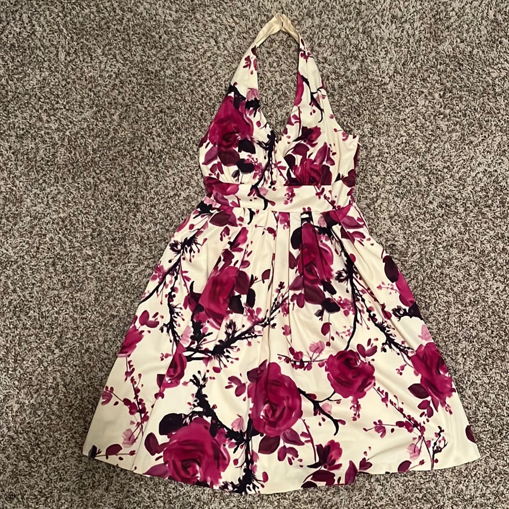 Kristin Davis halter dress